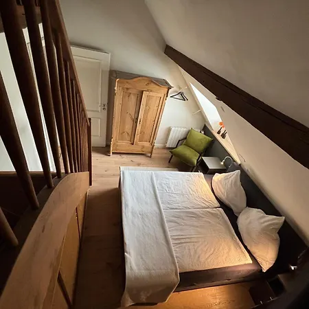 Historische Mit Sauna Und Dachterrasse Appartement